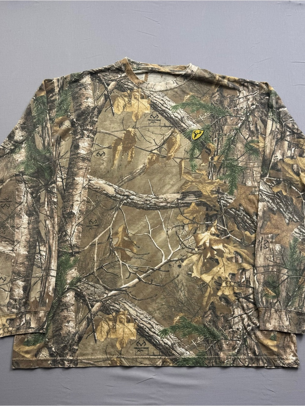 Realtree Men's XL Long Sleeve Camouflage T-Shirt Cotton Blend Brown Beige Green